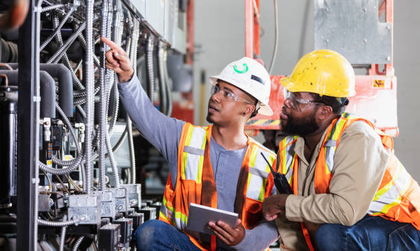 Best Commercial Electrician Services  in Cosmopolis, WA